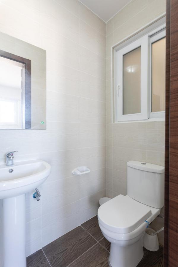 F5 Room 1, Private Double Room With Private Bathroom And Balcony In Shared Flat Msida Exterior photo